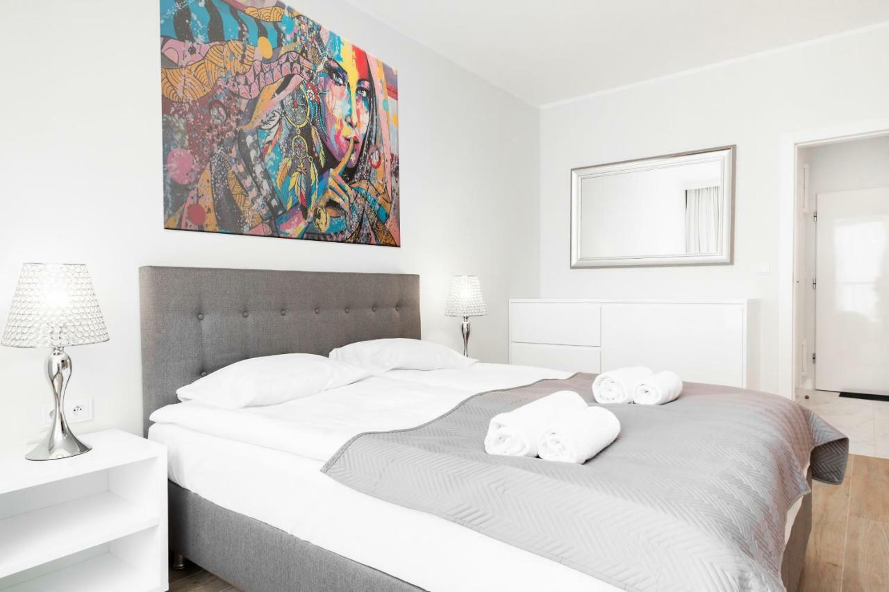 Apartments Warsaw Dzielna By Noclegi Renters Extérieur photo