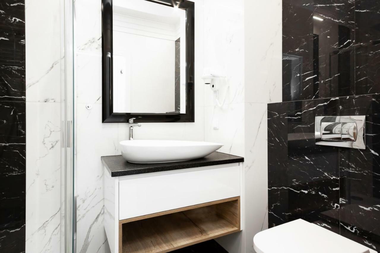 Apartments Warsaw Dzielna By Noclegi Renters Extérieur photo