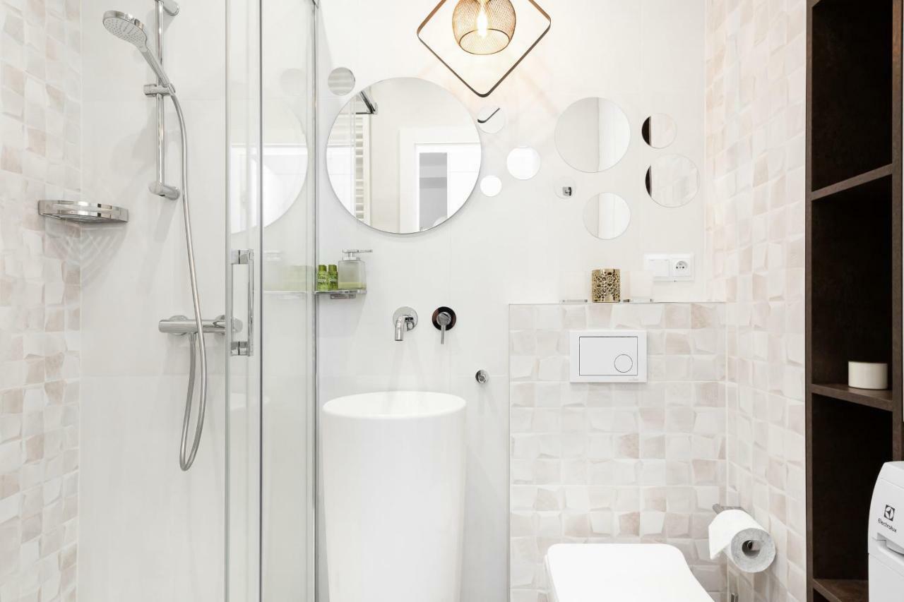 Apartments Warsaw Dzielna By Noclegi Renters Extérieur photo
